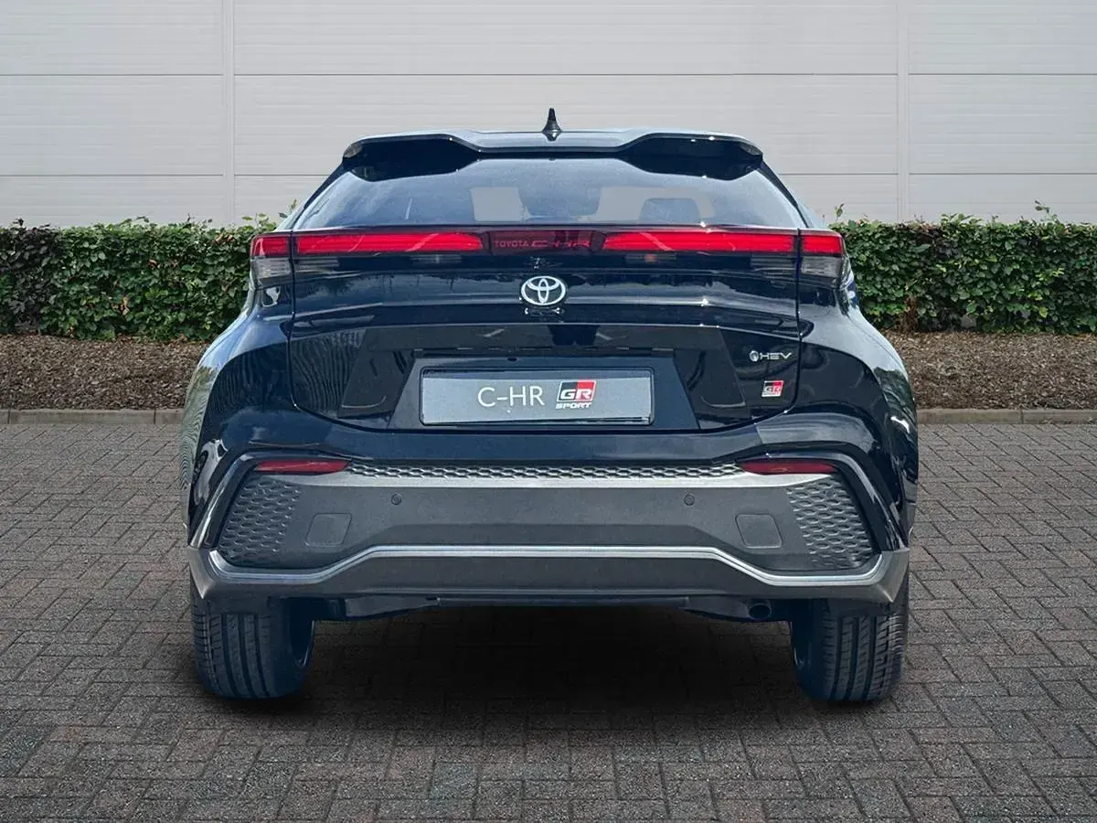 New Toyota C-HR Sport 2026 Red/black SUV
