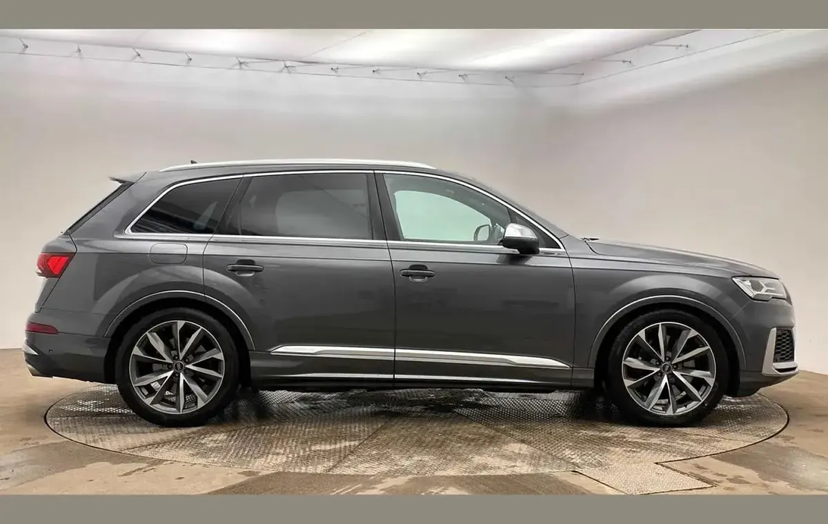 Used Audi SQ7 Comfort 500 HP (367 kW) 2022 Grey SUV