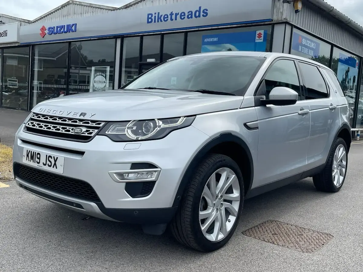 Used Land Rover Discovery Sport HSE Luxury 240 HP (176 kW) 2019 Silver SUV