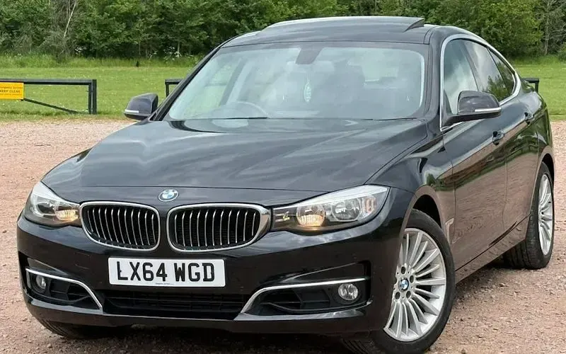 Used BMW 325 Luxury Line 218 HP (160 kW) 2014 Black Hatchback