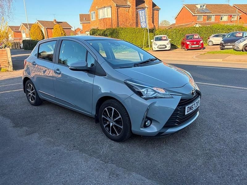 Used Toyota Yaris 111 HP (81 kW) 2018 Grey Hatchback