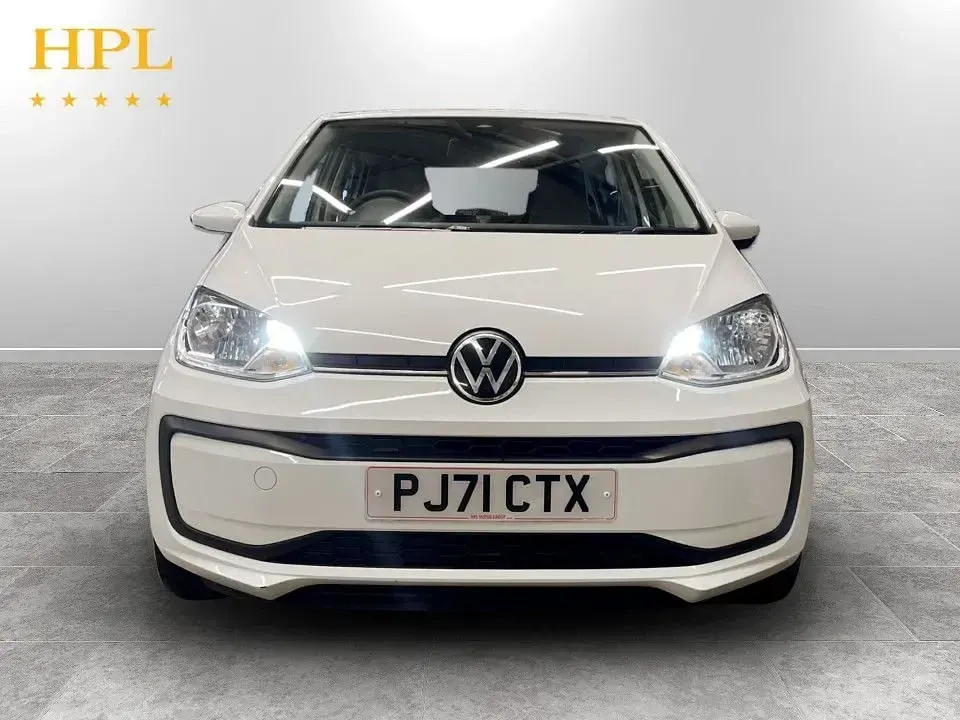 Used VW up! S 65 HP (47 kW) 2021 White Hatchback