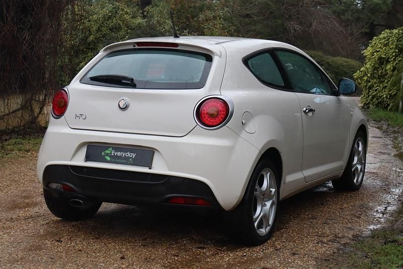 Used Alfa Romeo MiTo Veloce 135 HP (99 kW) 2010 White Hatchback