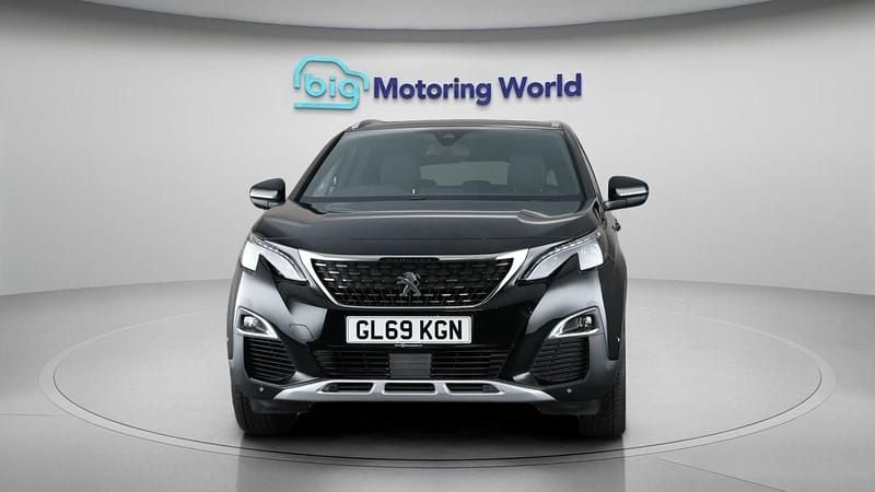 Used Peugeot 3008 Premium 131 HP (96 kW) 2019 Black Hatchback