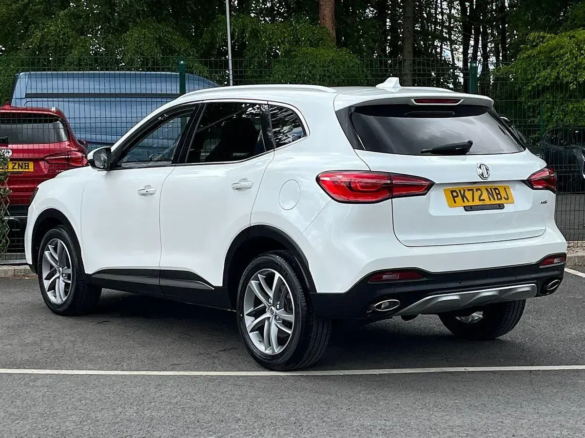 Used MG HS Exclusive 162 HP (119 kW) 2023 White SUV