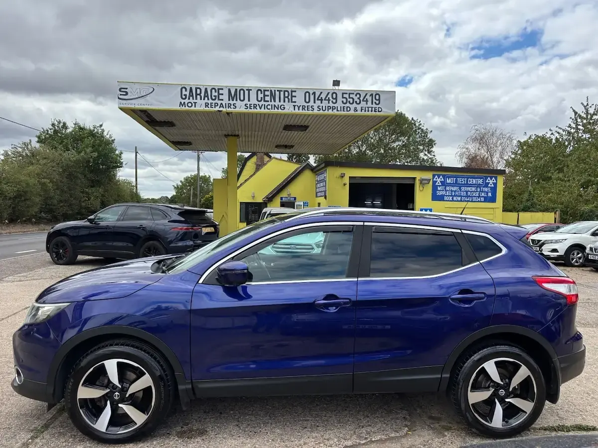 Used Nissan Qashqai N-Connecta 110 HP (80 kW) 2016 Blue SUV