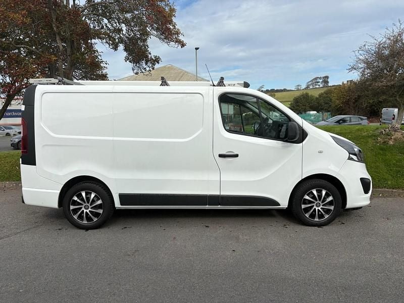 Gebraucht Vauxhall Vivaro Sportive 125 PS (91 kW) 2019 Weiß Van / Kleinbus