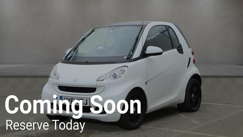 White Used 2011 Smart ForTwo Coupé Passion Coupe | £4,500 (A bit pricey) - Image 1/4