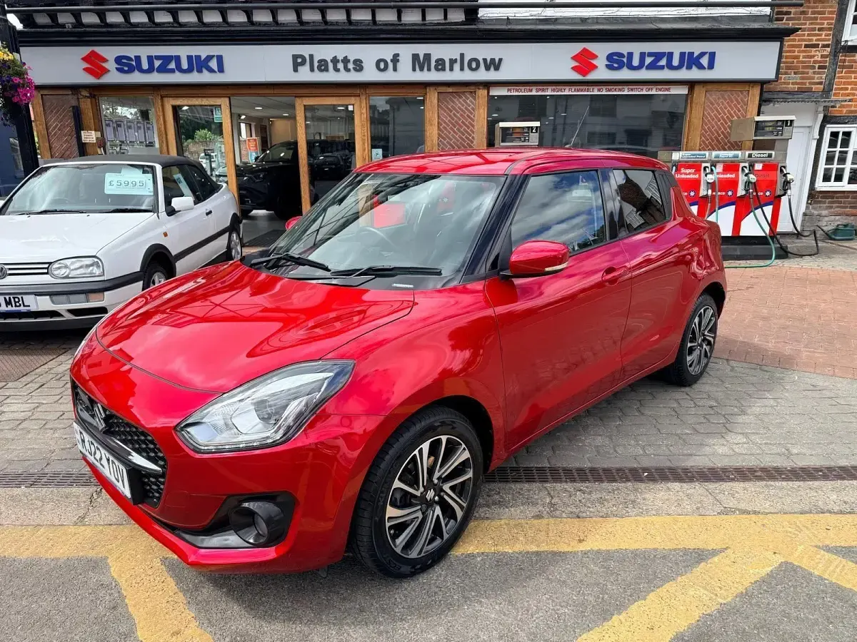 Used Suzuki Swift SZ5 83 HP (61 kW) 2022 Red Hatchback