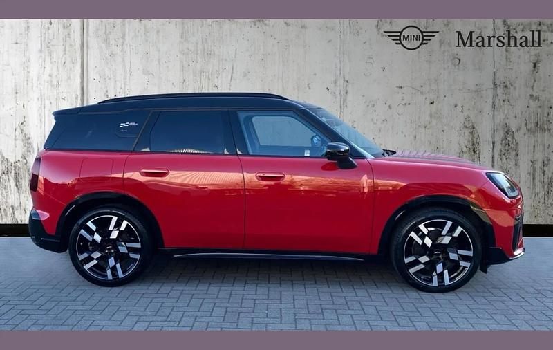 Used Mini Countryman Sport 218 HP (160 kW) 2024 Red SUV