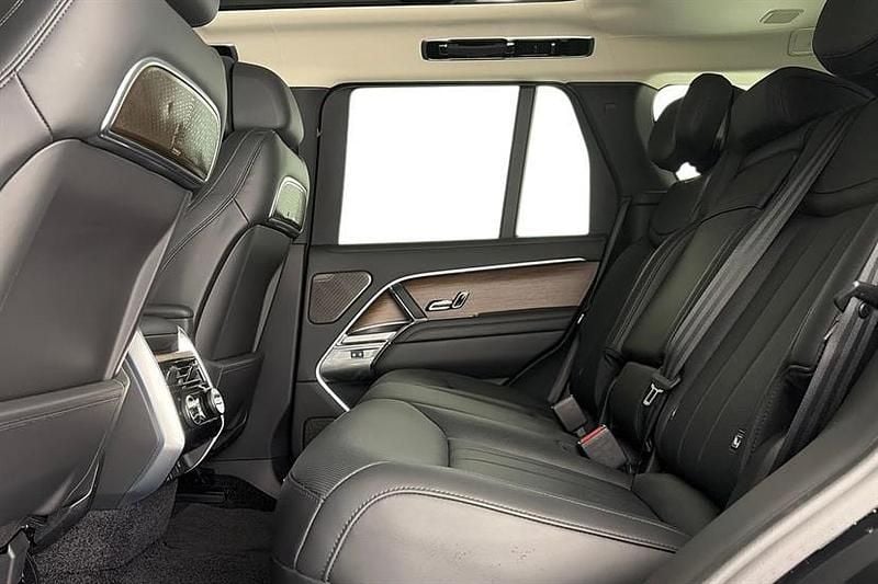 Used Land Rover Range Rover Autobiography 350 HP (257 kW) 2024 Carpathian grey SUV