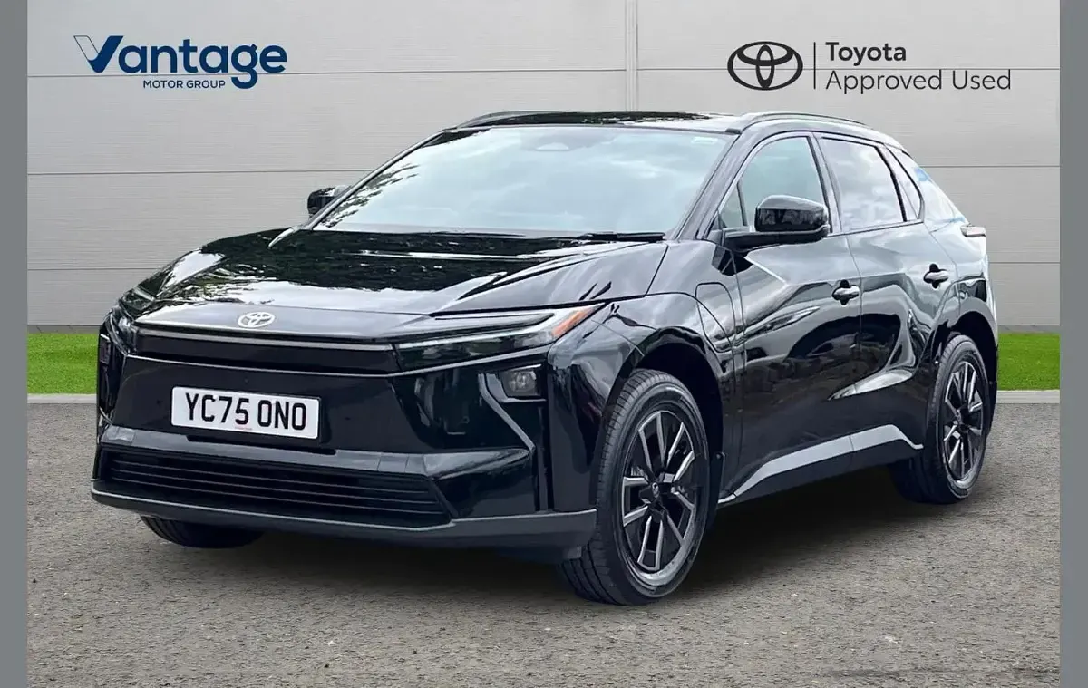 Used Toyota bZ4X Design 164 kW (224 HP) 2025 Black SUV