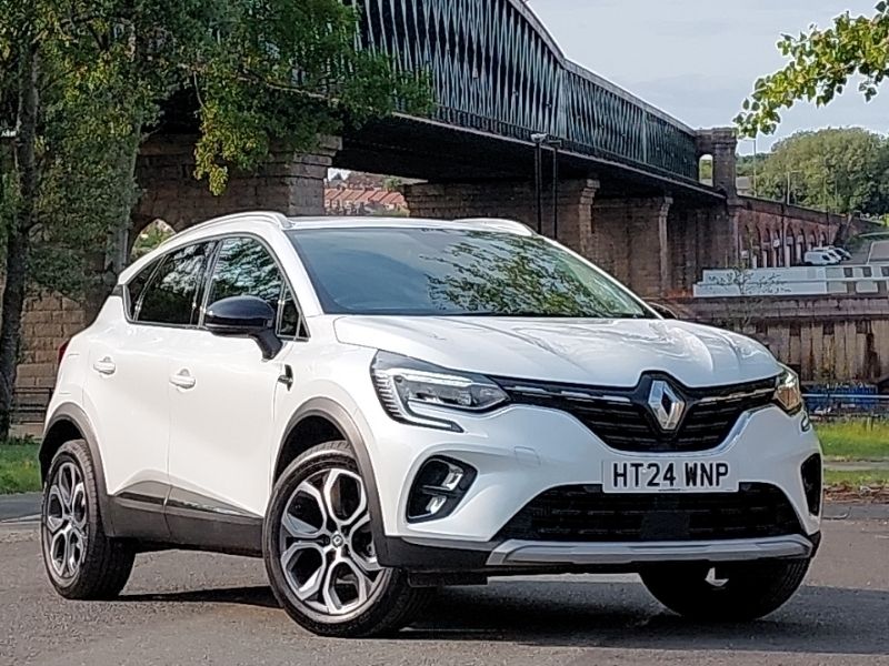 White Used 2024 Renault Captur Techno SUV | £17,298 (Fair price) - Image 1/4
