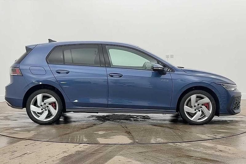Used VW Golf VIII GTE 272 HP (200 kW) 2025 Blue Hatchback