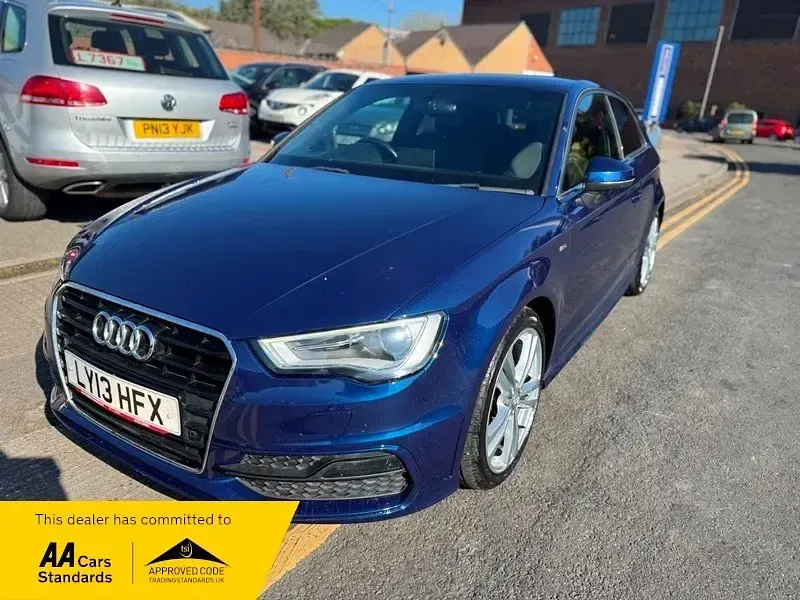 Begagnad Audi A3 S-Line 2013 Blå Halvkombi