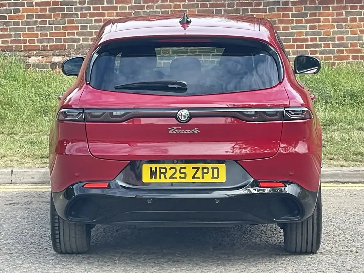 Used Alfa Romeo Tonale Veloce 2025 Red SUV