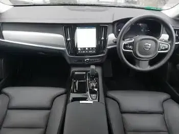 Used Volvo V90 Plus 350 HP (257 kW) 2025 Black Estate