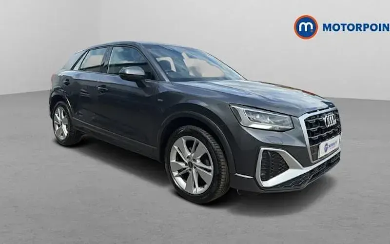 Used Audi Q2 S-Line 110 HP (80 kW) 2024 SUV