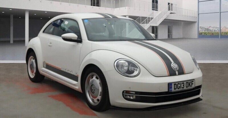 White Used 2013 VW Beetle Design Hatchback | £5,775 (Good price) - Image 1/4
