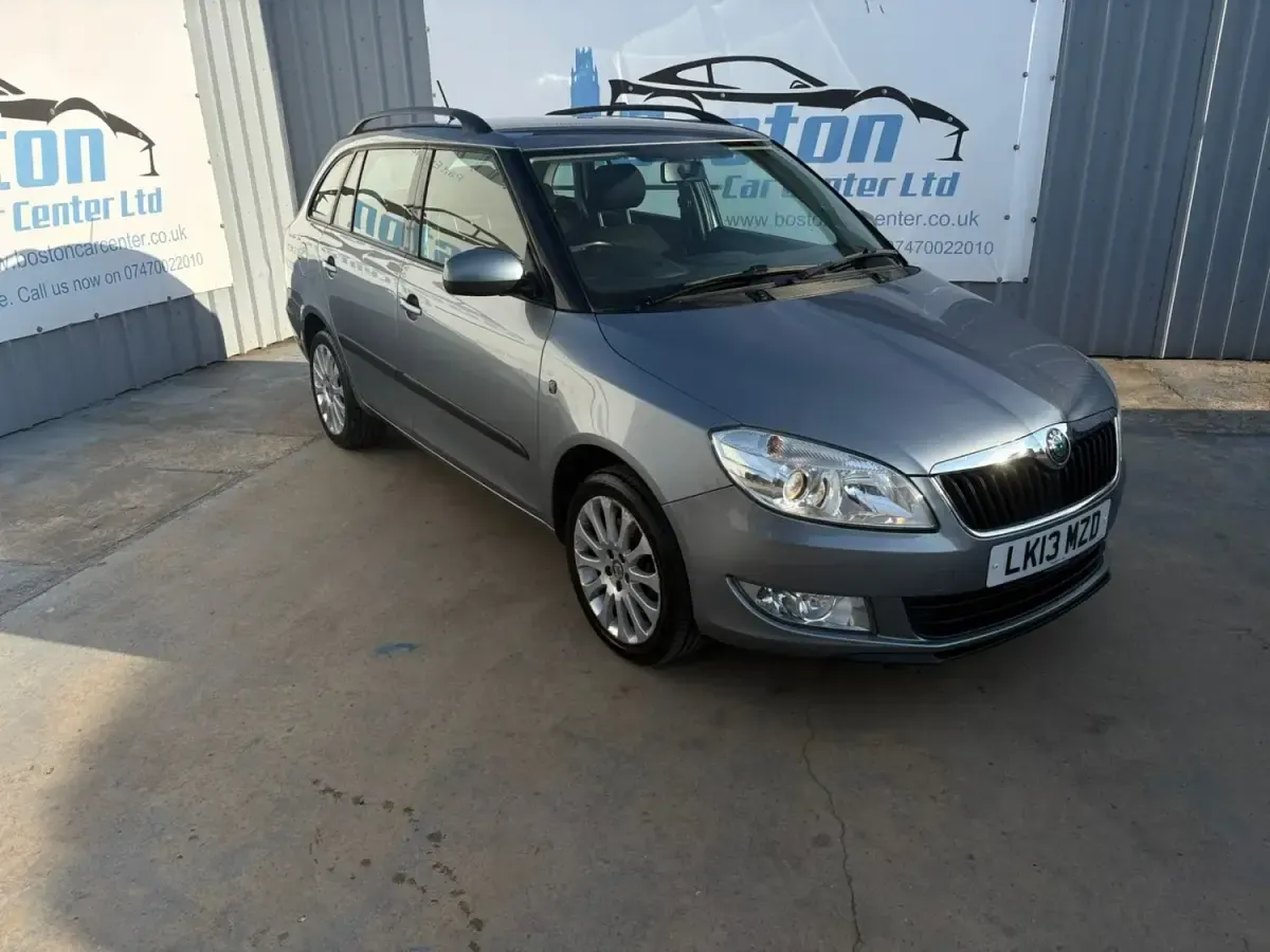 Używany Skoda Fabia Elegance 105 KM (77 kW) 2013 Szary Kombi