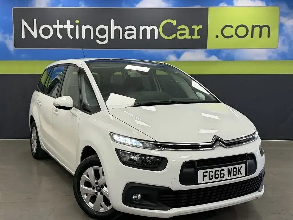 Used Citroën Grand C4 Picasso Touch 100 HP (73 kW) 2016 White MPV