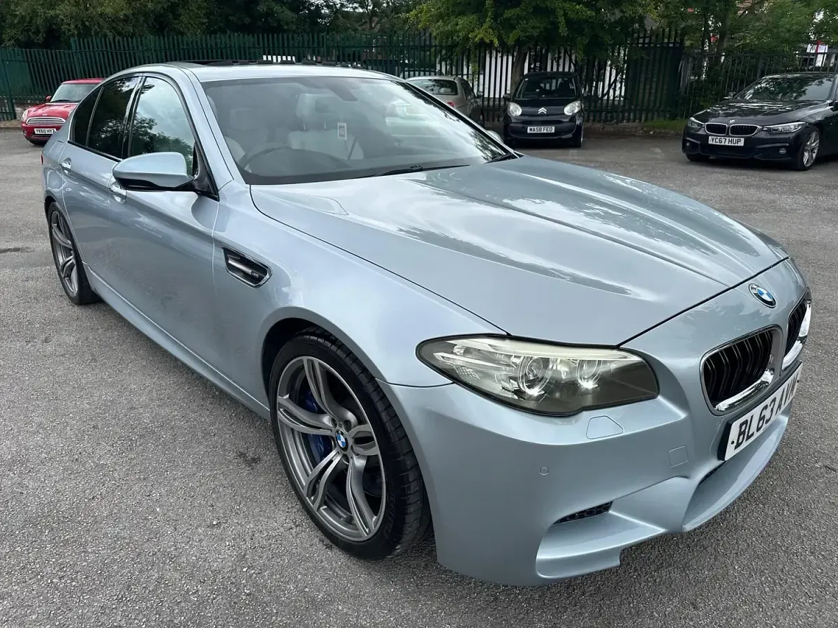 Used BMW M5 Comfort Edition 2014 Blue Sedan