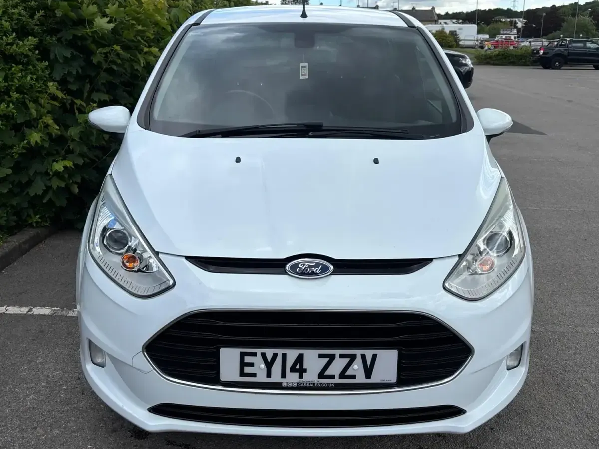 Used Ford B-MAX Titanium 95 HP (69 kW) 2014 White MPV