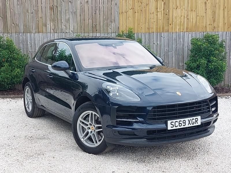 Blue Used 2019 Porsche Macan S SUV | £41,998 (Fair price) - Image 1/4