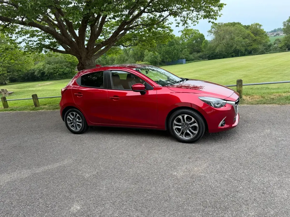 Gebraucht Mazda 2 Inclusive 2019 Rot Kleinwagen