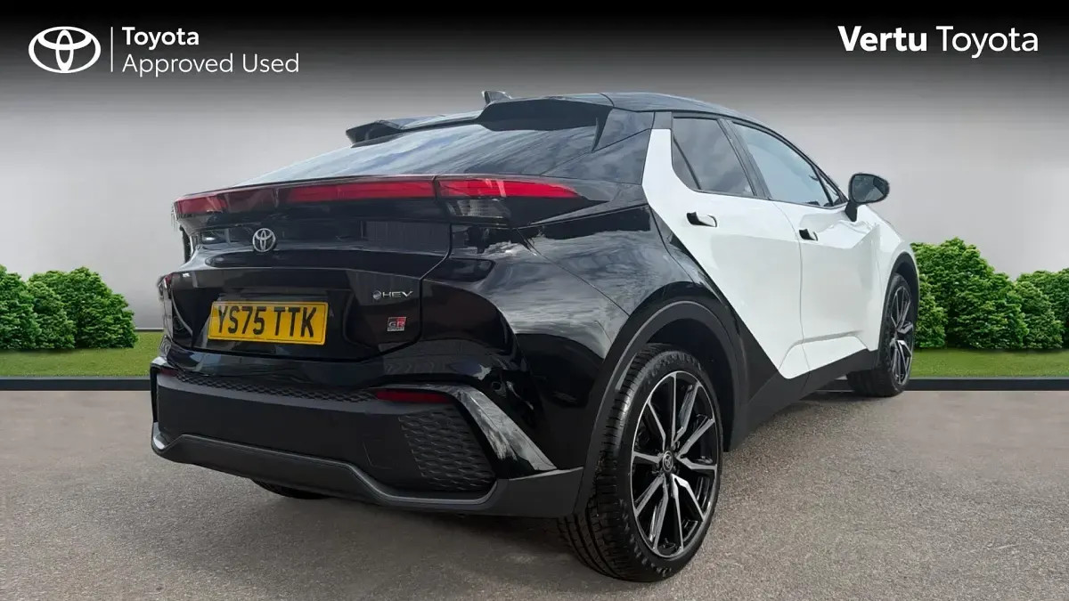 Used Toyota C-HR Sport 197 HP (144 kW) 2026 Platinum white pearl bitone SUV