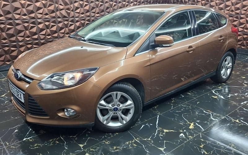 Used Ford Focus Zetec 125 HP (91 kW) 2014 Hatchback