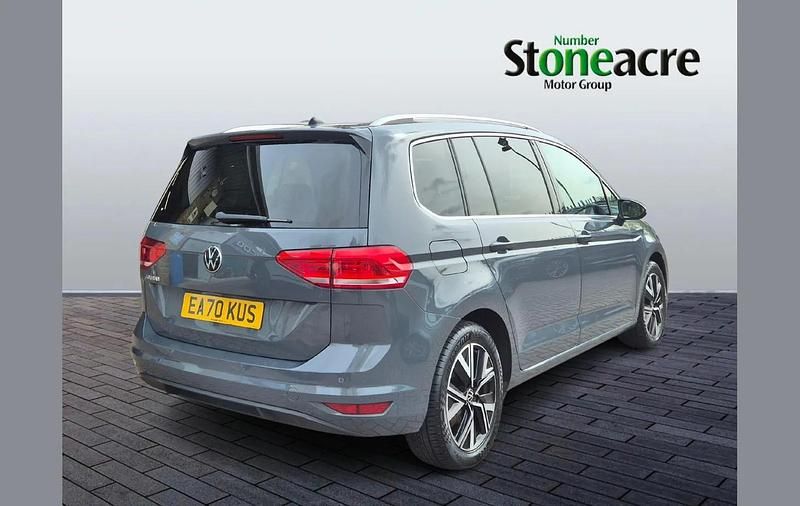 Used VW Touran SEL 150 HP (110 kW) 2020 Grey MPV