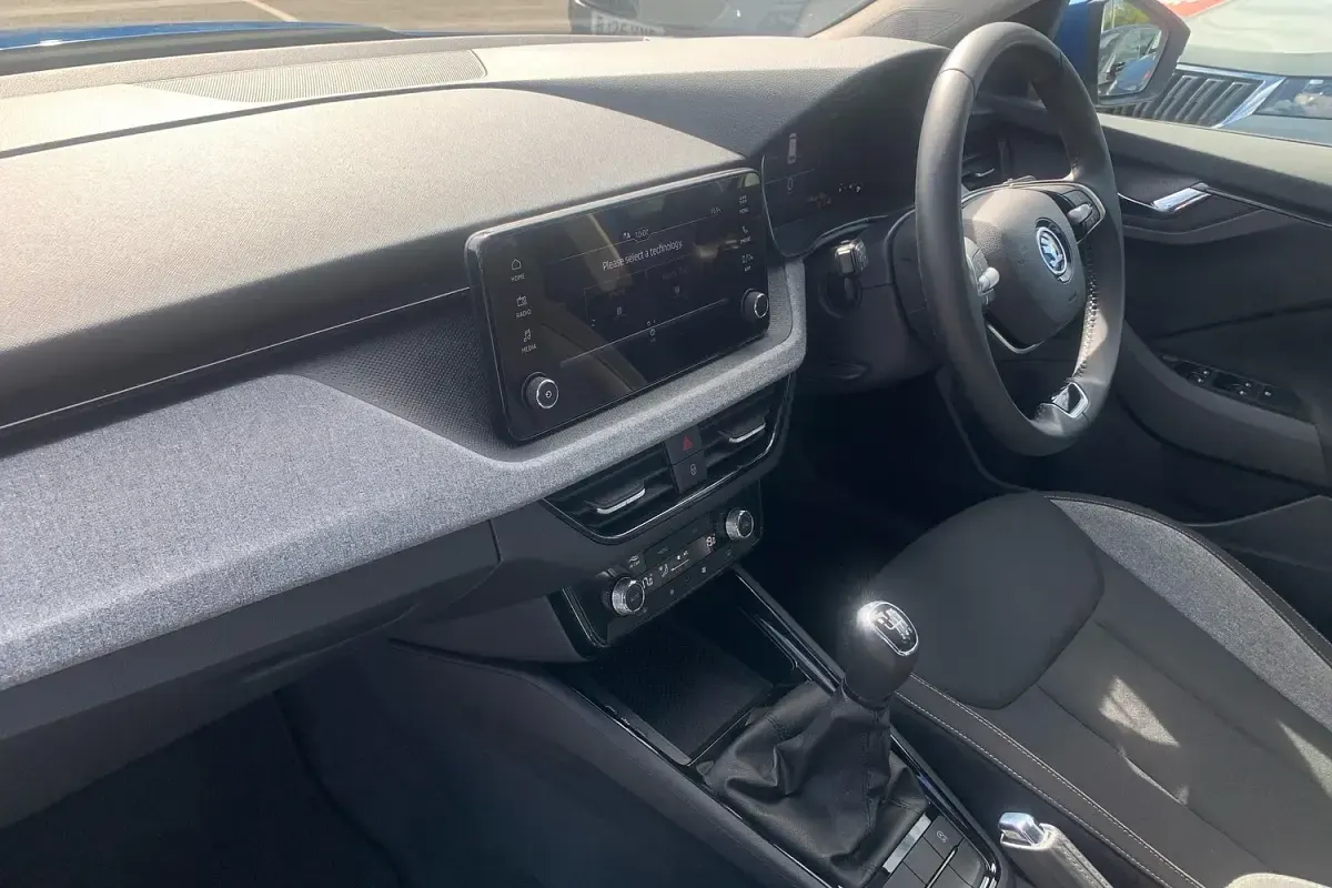 Used Skoda Kamiq SE 150 HP (110 kW) 2024 Blue SUV