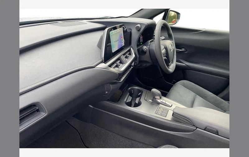 New Lexus UX 300h 199 HP (146 kW) 2025 Silver SUV