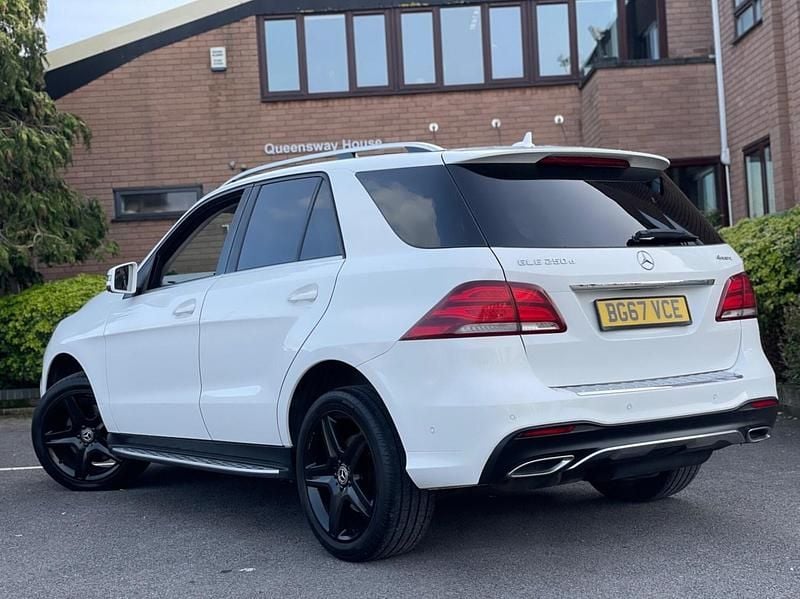 Used Mercedes GLE250 AMG Line Premium 204 HP (150 kW) 2017 White Estate