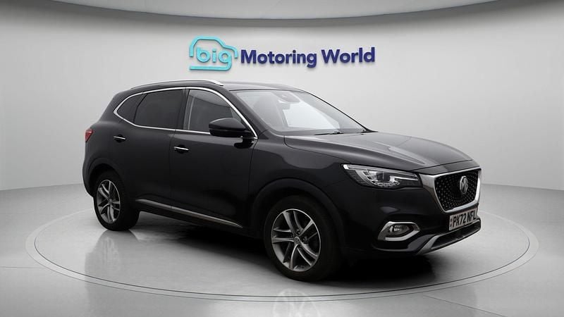 Black Used 2022 MG HS Exclusive SUV | £15,239 (Fair price) - Image 1/4