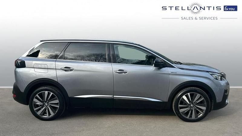Used Peugeot 5008 GT-line 129 HP (94 kW) 2017 Grey MPV