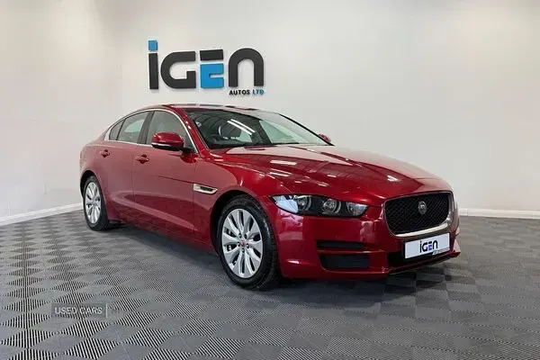 Used Jaguar XE Prestige 163 HP (119 kW) 2017 Red Sedan