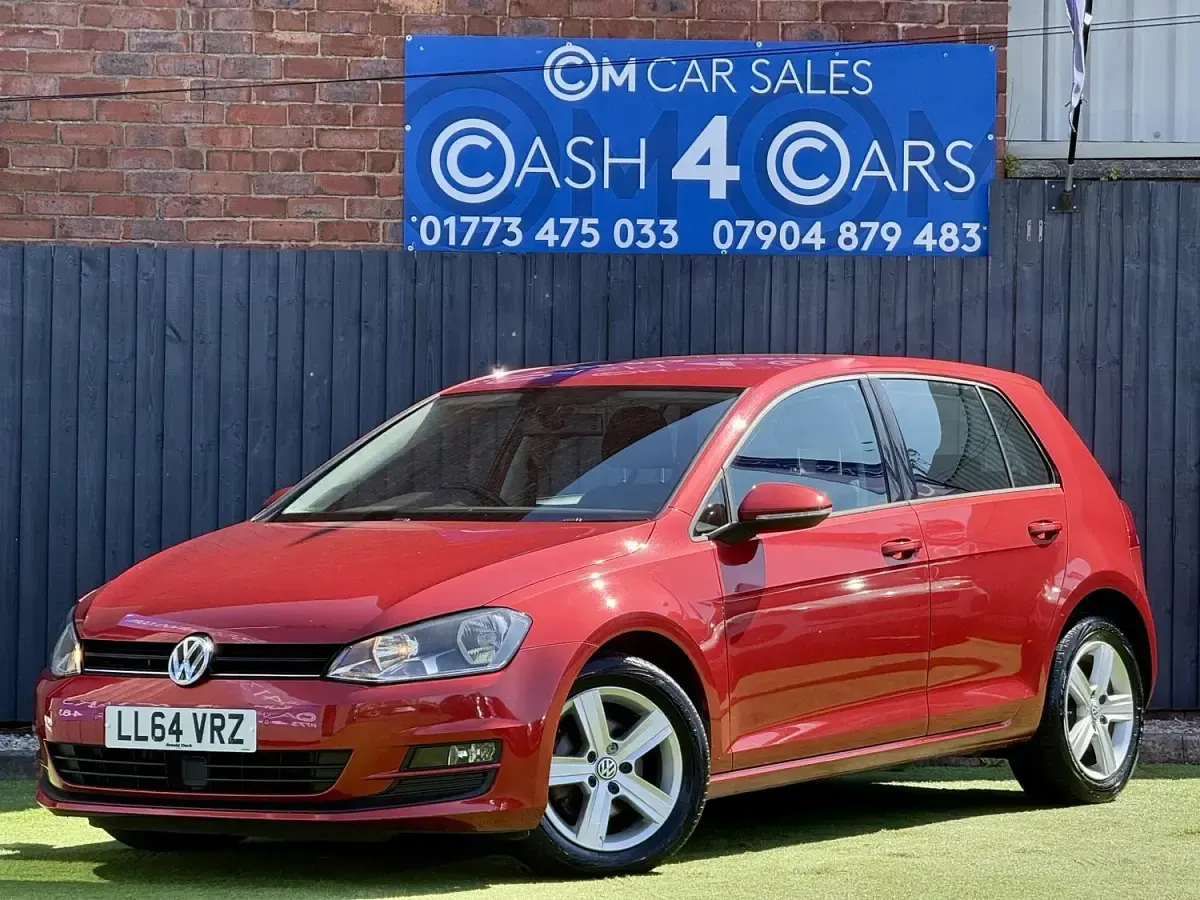 Used VW Golf VII Match 2014 Red Hatchback