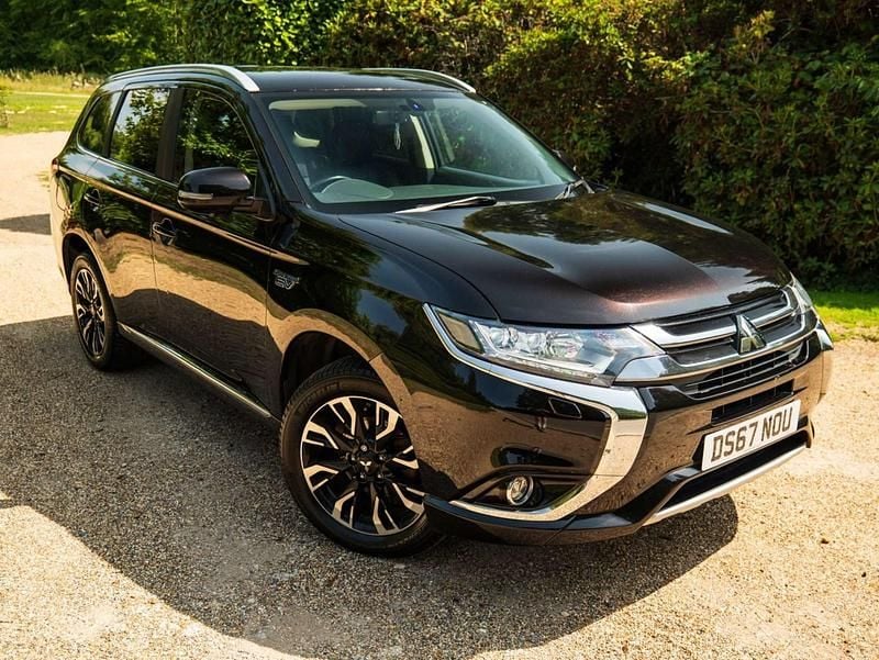 Black Used 2017 Mitsubishi Outlander P-HEV SUV | £7,999 (Fair price) - Image 1/4
