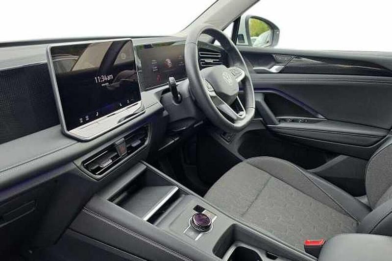 Used VW Tiguan Match 204 HP (150 kW) 2024 White SUV