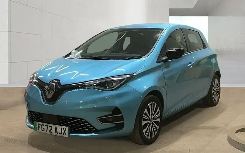 Used Renault Zoe Techno 100 kW (136 HP) 2024 Hatchback