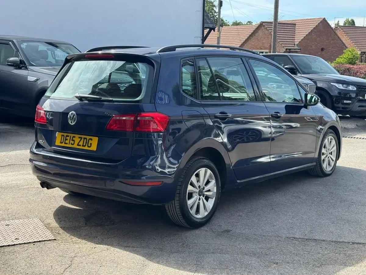 Used VW Golf Sportsvan SE 150 HP (110 kW) 2015 Blue MPV