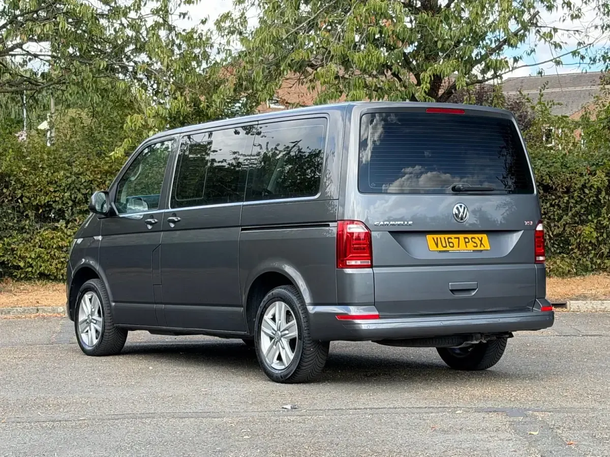 Used VW Caravelle SE 204 HP (150 kW) 2017 Grey Van