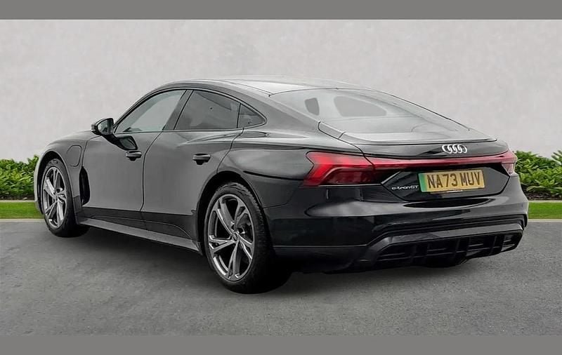 Used Audi e-tron GT quattro Comfort 384 kW (523 HP) 2023 Black Sedan