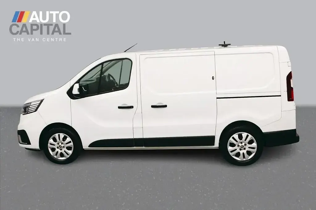 Used Renault Trafic 130 HP (95 kW) 2023 White
