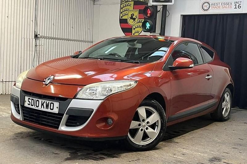 Used 2010 Renault Mégane III Dynamique Coupe | £2,490 (Good price) - Image 1/1