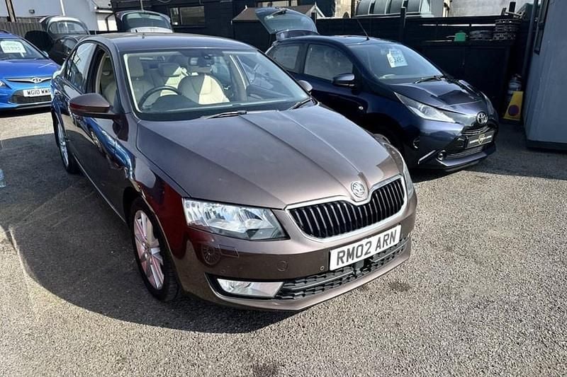 Used Skoda Octavia Elegance 2013 Brown Hatchback