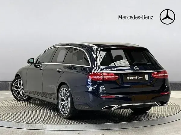 Usado Mercedes E200 AMG Line Premium 200 HP (147 kW) 2022 Azul Carrinha