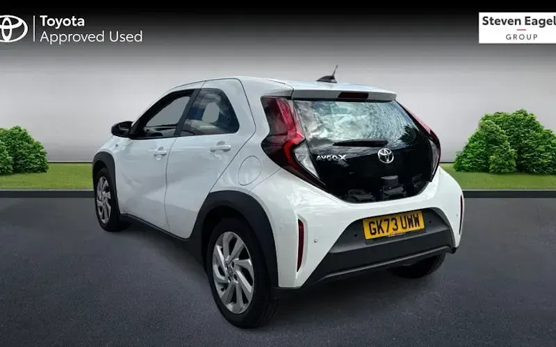 Used Toyota Aygo X PURE 72 HP (52 kW) 2025 SUV